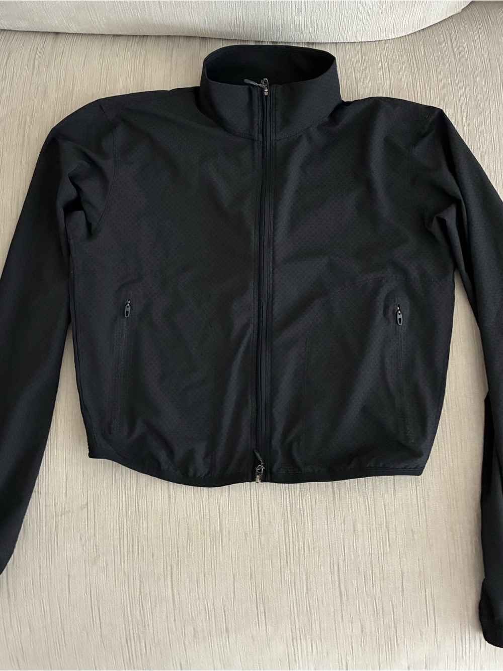 Lululemon Women’s Black Zip-Front mesh Lightweight Jacket